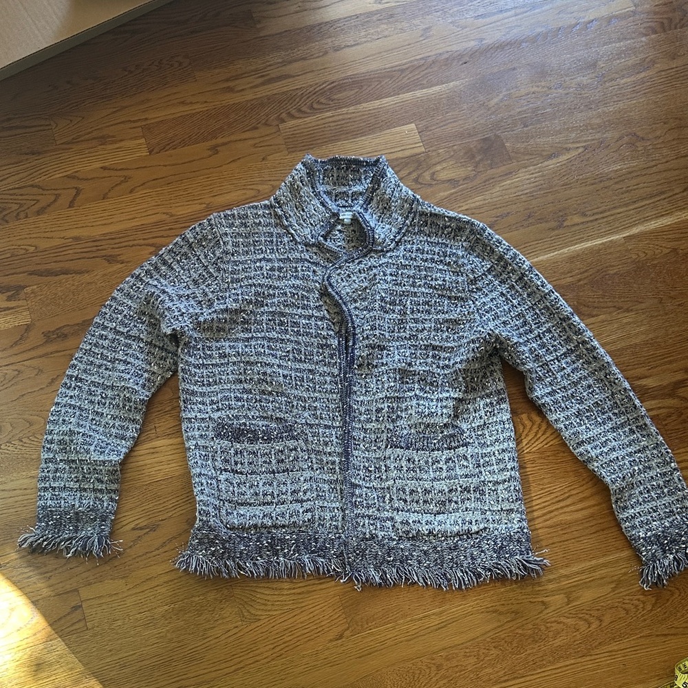 Sioni Textured Knit Sweater in Blue and White M